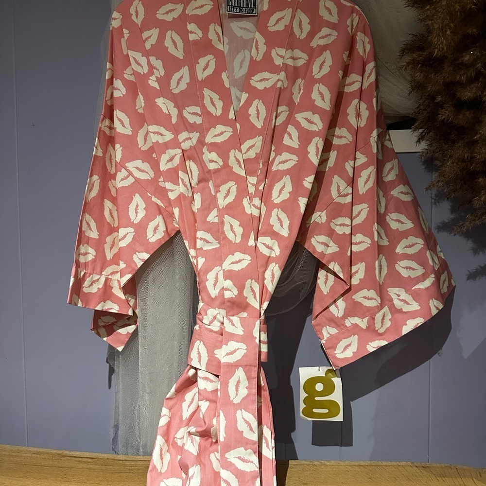 Pink Lip  glow in the dark  Kimono Robe